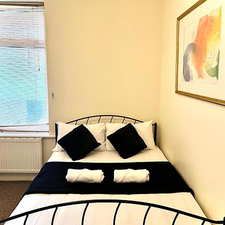 Aldgate Holiday Rooms Londra Esterno foto