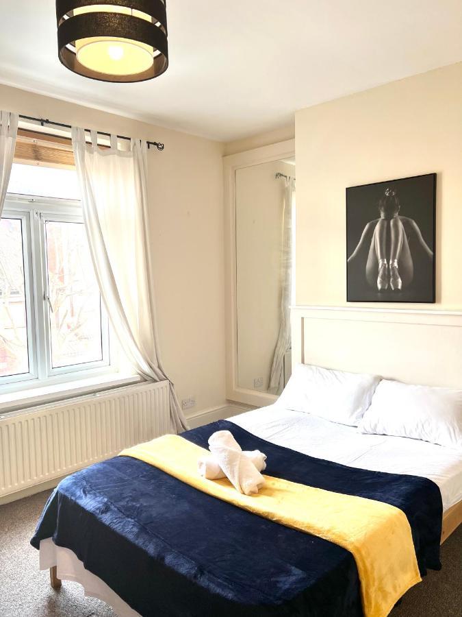 Aldgate Holiday Rooms Londra Esterno foto