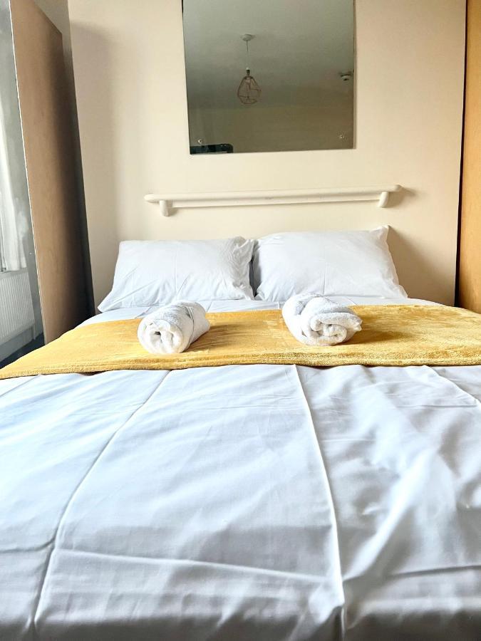 Aldgate Holiday Rooms Londra Esterno foto