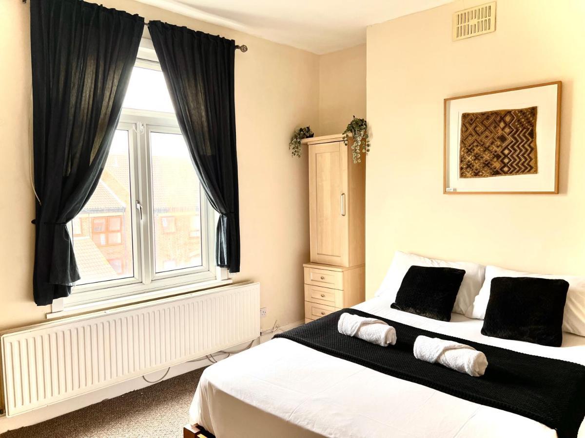 Aldgate Holiday Rooms Londra Esterno foto