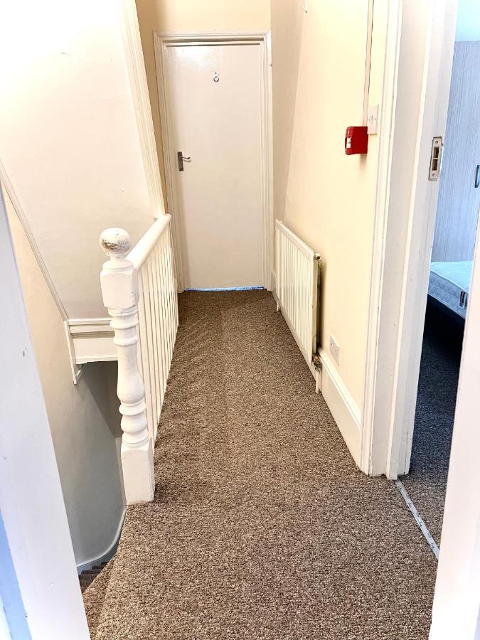 Aldgate Holiday Rooms Londra Esterno foto