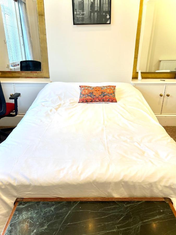 Aldgate Holiday Rooms Londra Esterno foto