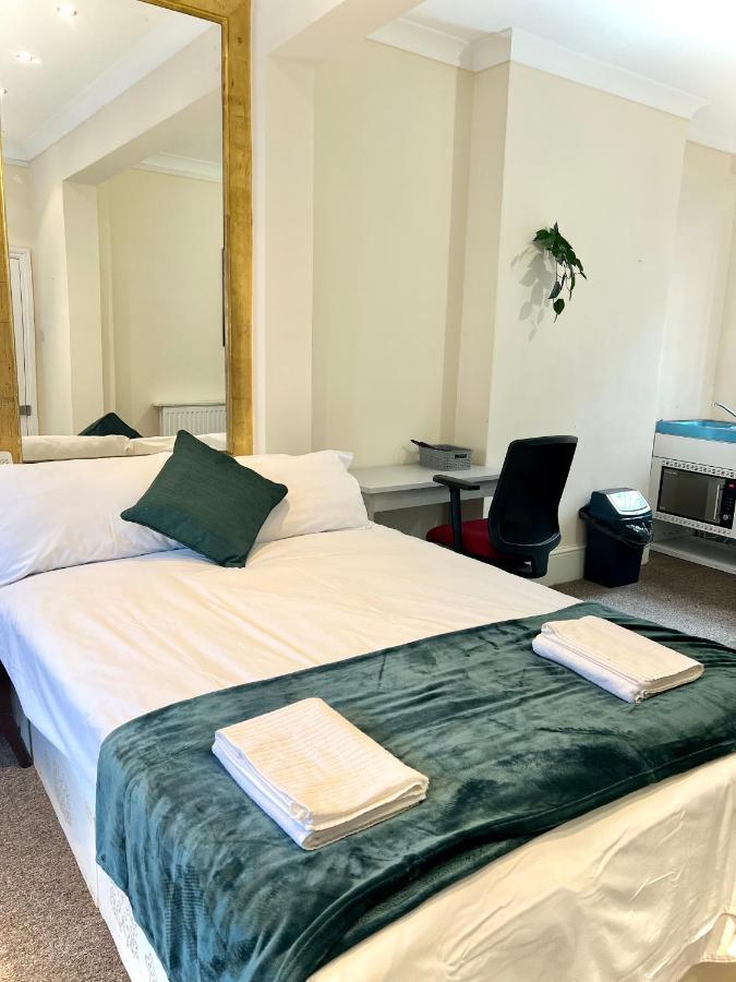 Aldgate Holiday Rooms Londra Esterno foto